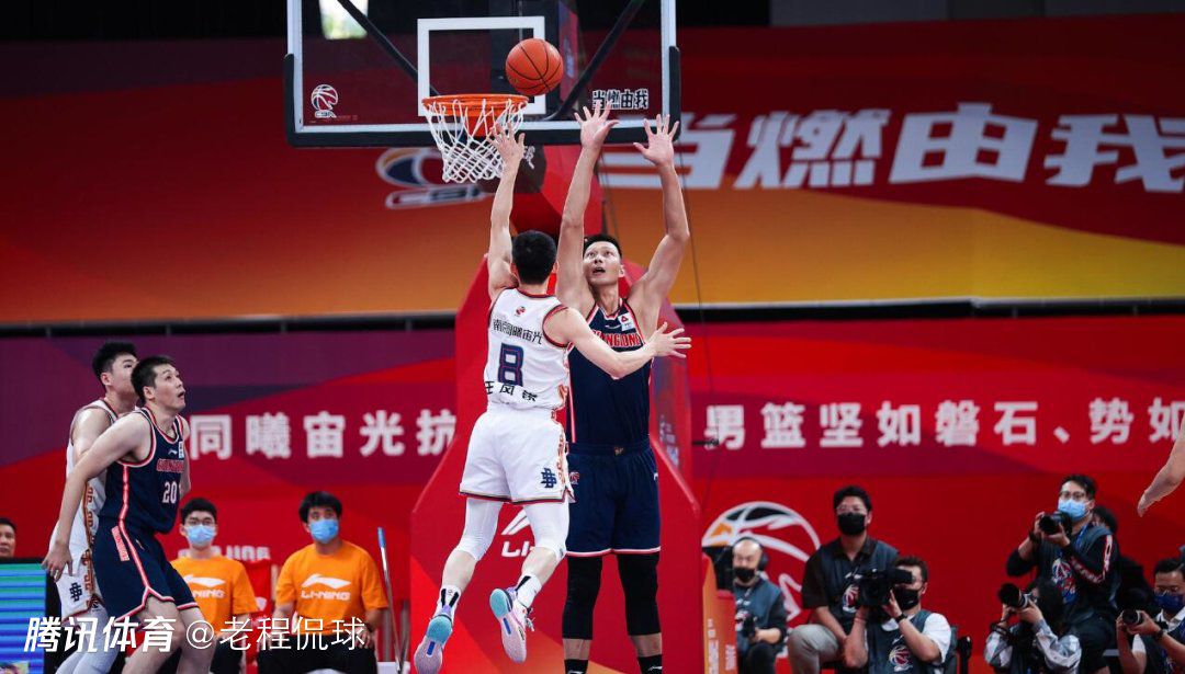 今日NBA重要伤停08:30 太阳 VS 猛龙杜兰特：出战格雷森-阿伦、利特尔、比尔、达米恩-李 ：缺席科洛克：缺席09:00 爵士 VS 灰熊奥利尼克、克拉克森：可能出战邓恩、马尔卡宁：缺席拉拉维亚、蒂尔曼、肯纳德、斯马特、亚当斯、莫兰特、布兰登-克拉克：缺席09:00 76人 VS 鹈鹕豪斯、乌布雷：缺席麦科勒姆、：出战南斯、马特-里安、特雷-墨菲：缺席10:00 火箭 VS 掘金范弗利特、泰特、阿门-汤普森、奥拉迪波：缺席约基奇、阿隆-戈登、贾马尔-穆雷：出场成疑弗拉特科-坎卡：缺席11:00 快船 VS 国王梅森-普拉姆利、波士顿：缺席基根-穆雷：出场成疑莱恩：缺席专家推荐【周教练】足球12中9 带来11月30日早间9:30哥伦甲 卡利体育会 VS 托利马【易球胜】足球5中4 带来11月30日早间09:06墨联 利昂 VS 墨西哥美洲队【朱立宇】篮球10连红 带来11月30日早间10:00NBA 火箭 VS 掘金；11:00NBA 快船 VS 国王今日热点赛事今日上午10:00，NBA 火箭 VS 掘金；快船 VS国王，朱立宇（10连红），早间08:30NBA 太阳 VS 猛龙，王岳（7中6）等专家将带来精彩解析，敬请关注！